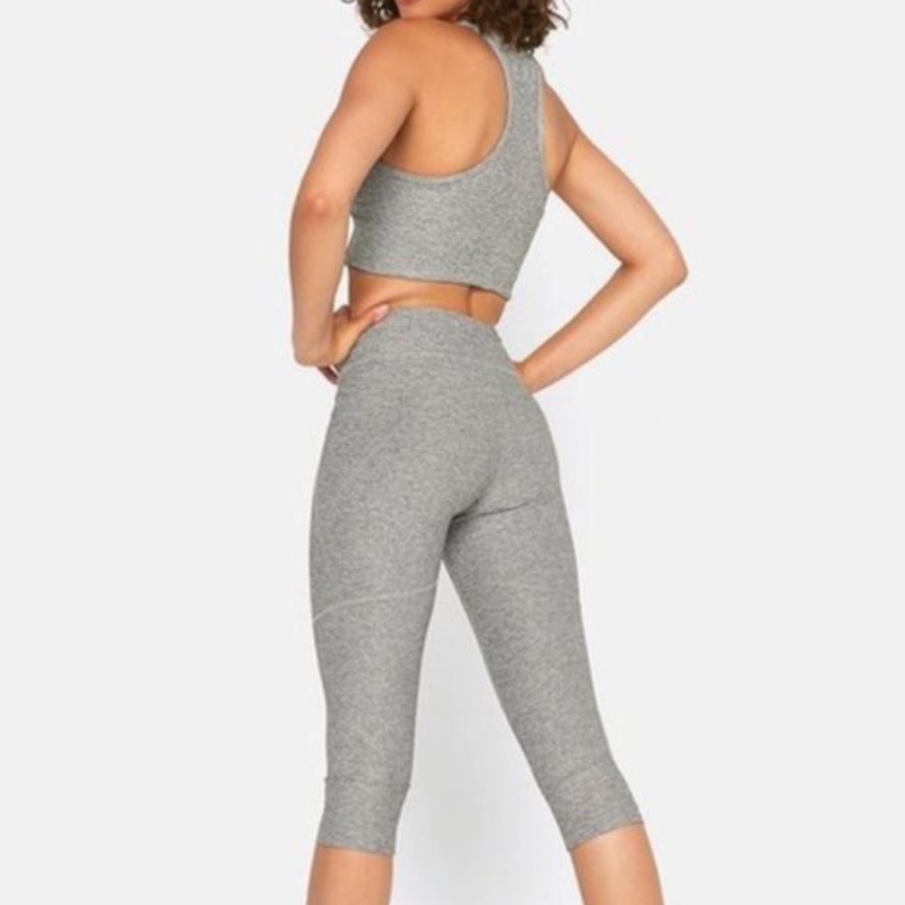 Outdoor Voices Gray Kneecap cropped leggings